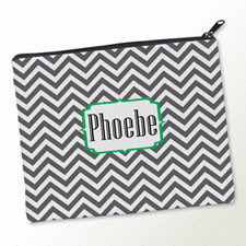 Graue Zickzack Kosmetiktasche Grünes Monogramm Gestalten 20,3 x 25,4 cm