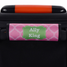 Vierpass Pink Grüner Rahmen Personalisierter Kofferanhänger